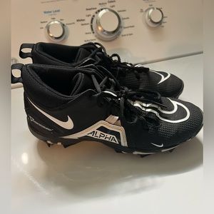 Nike Alpha Football Cleat 8